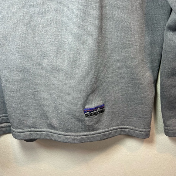 Patagonia Mens Polartec Pullover 1/2 Zip Shirt Gray Outdoor Baselayer FLAW Large - Picture 9 of 15